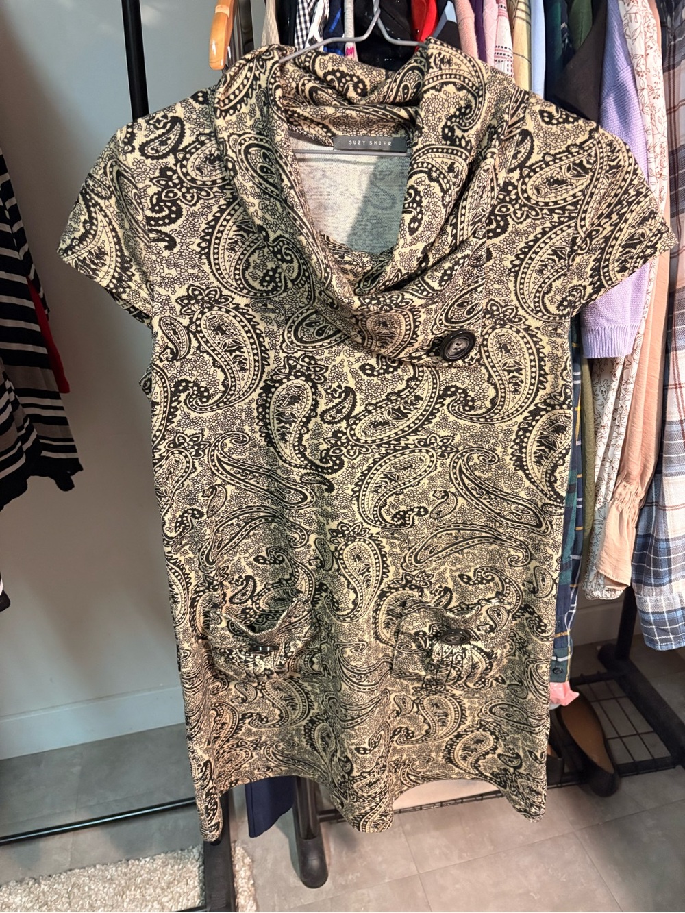 332. Suzy Shier Paisley Draped Neck Top Size Small